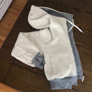 Lulu Lemon cropped jacket.